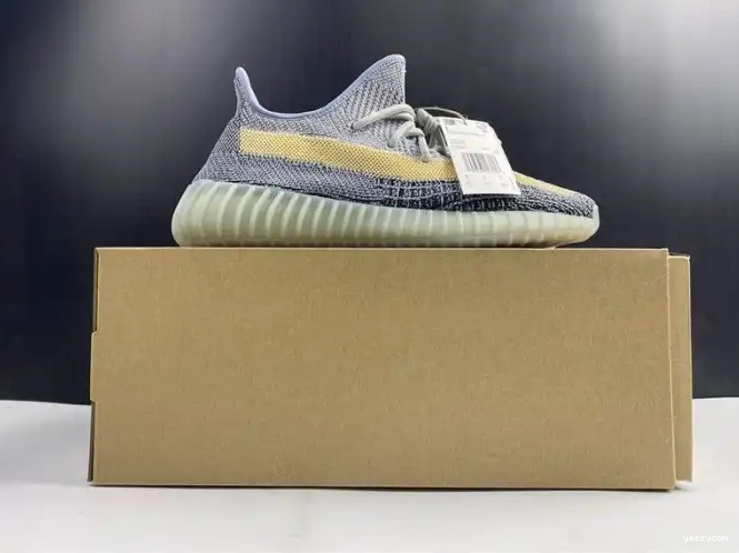 V2 Boost Ash Blue Yeezy GY7657 350 Adidas 0624
